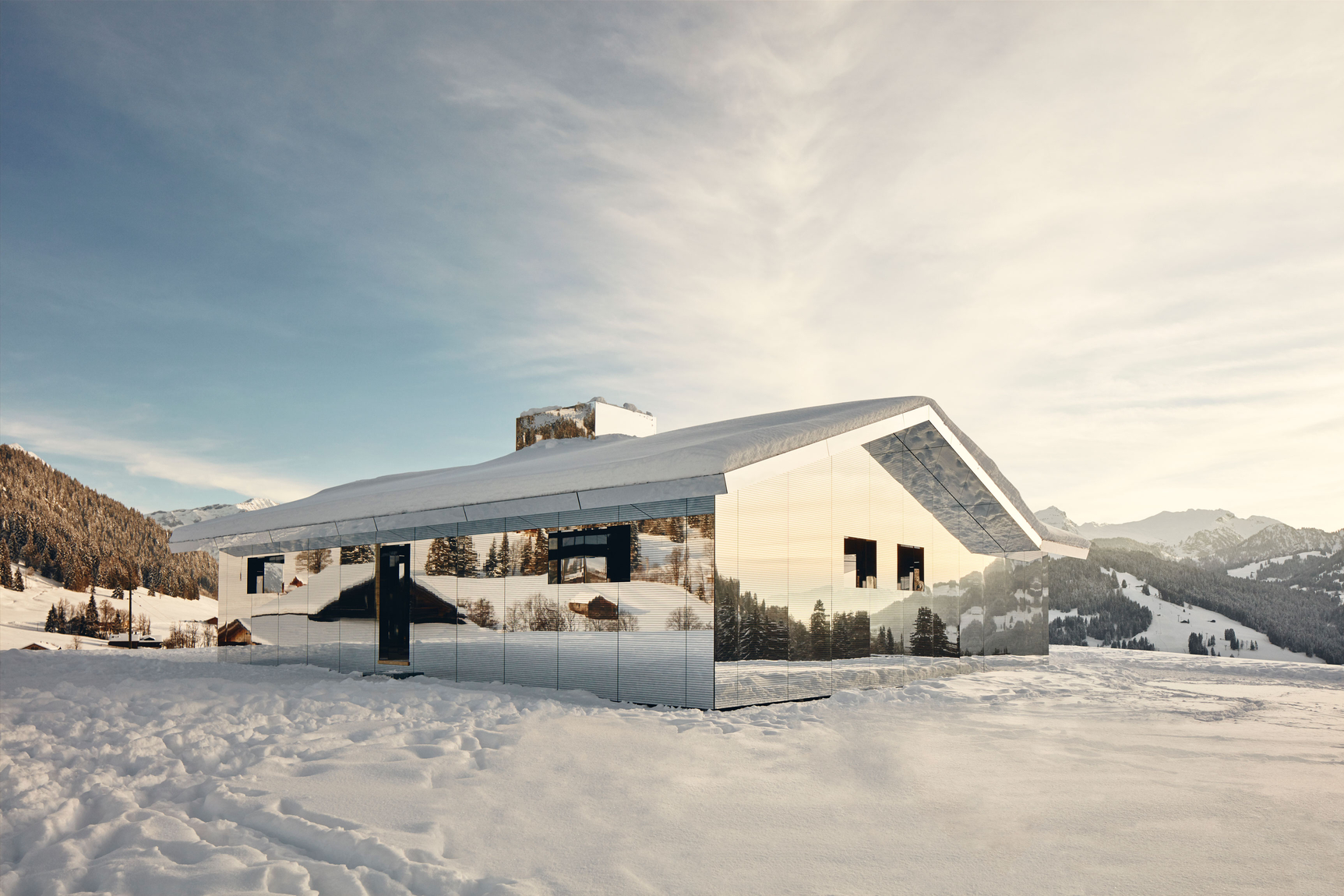 Doug Aitken, Mirage Gstaad, 2019. Elevation 1049: Frequencies, Gstaad, Switzerland. Courtoisie de l'artiste Torvioll Jashari et de la Luma Foundation.