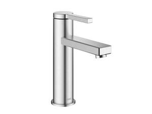 L’acier inoxydable met en relief la beauté du design épuré de la robinetterie KWC AVA E. Parfait également pour les lavabos à double vasque. KWC.