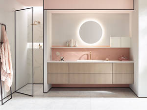 SAANEN offre un parfait exemple de programme modulaire. Le rangement de formes claires et géométriques s’habille en outre de bois ou de huit couleurs de base et douze couleurs tendances. Fust.